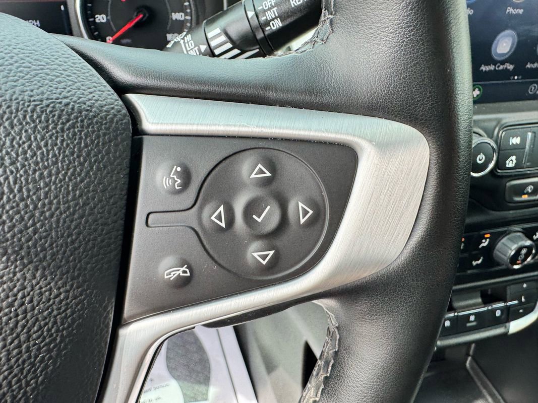 Used 2023 GMC Terrain SLT image 18