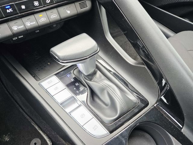 Used 2023 Hyundai Elantra SEL w/ Convenience Package image 25
