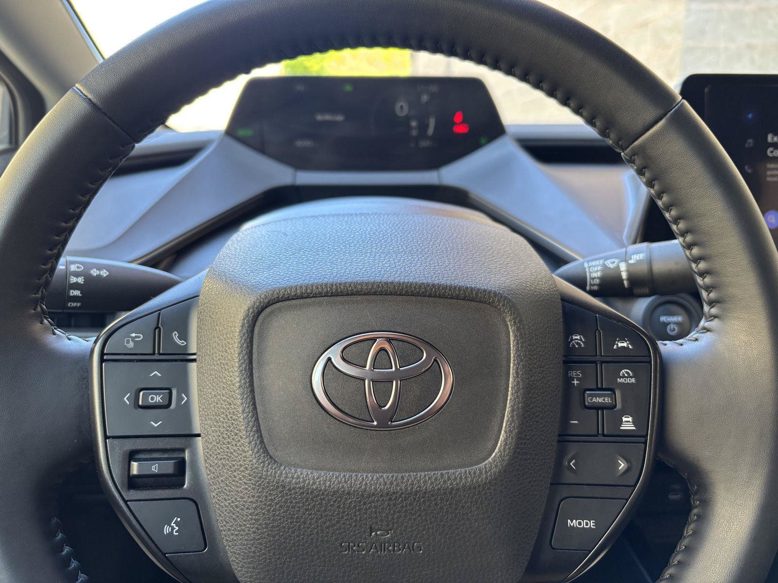Used 2023 Toyota Prius LE AWD/4WD image 14