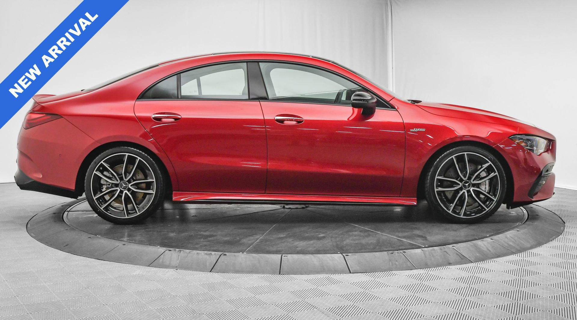 Used 2025 Mercedes-Benz CLA 35 AMG 4MATIC image 9