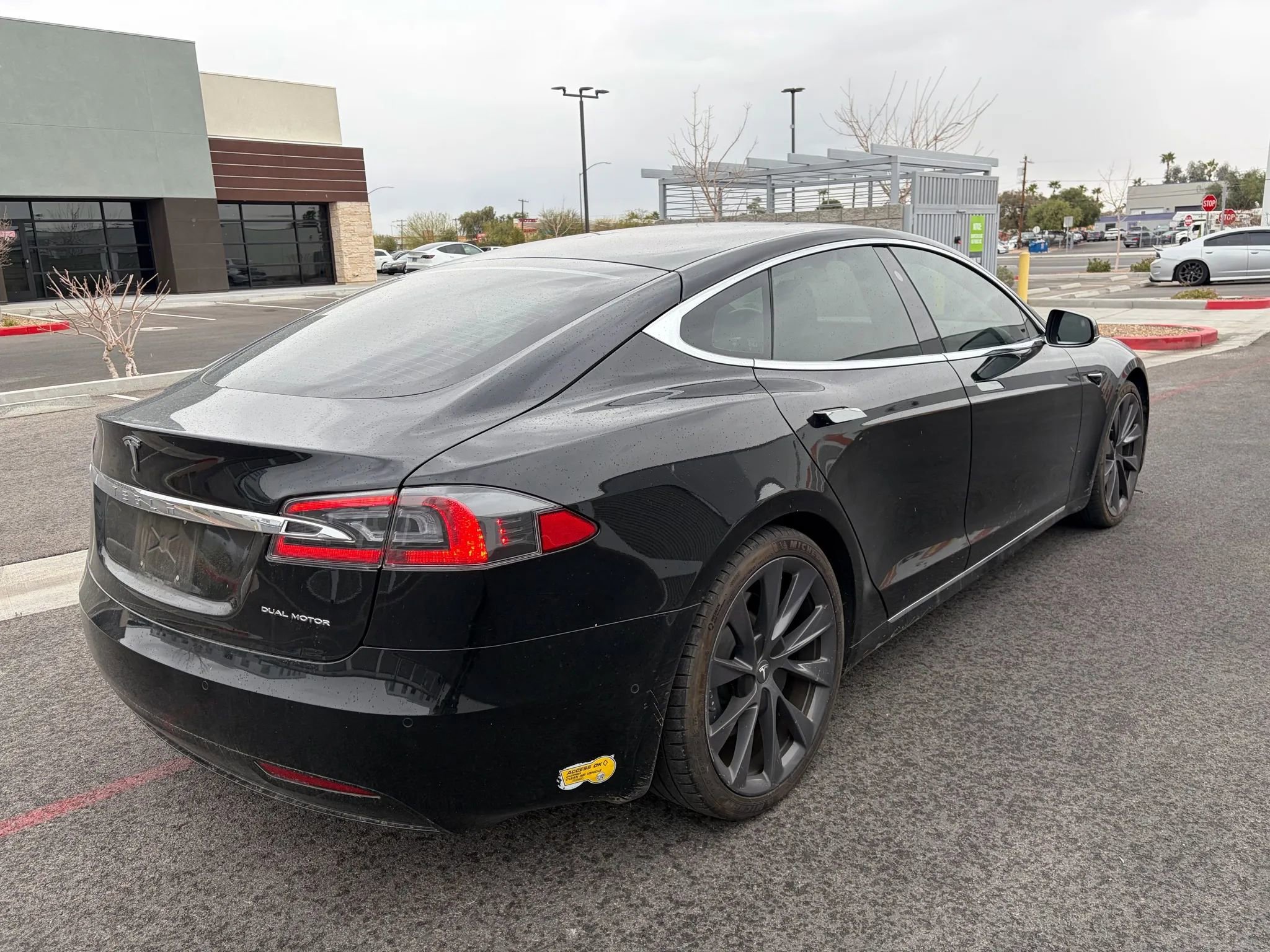 Used 2020 Tesla Model S Long Range Plus AWD/4WD image 5