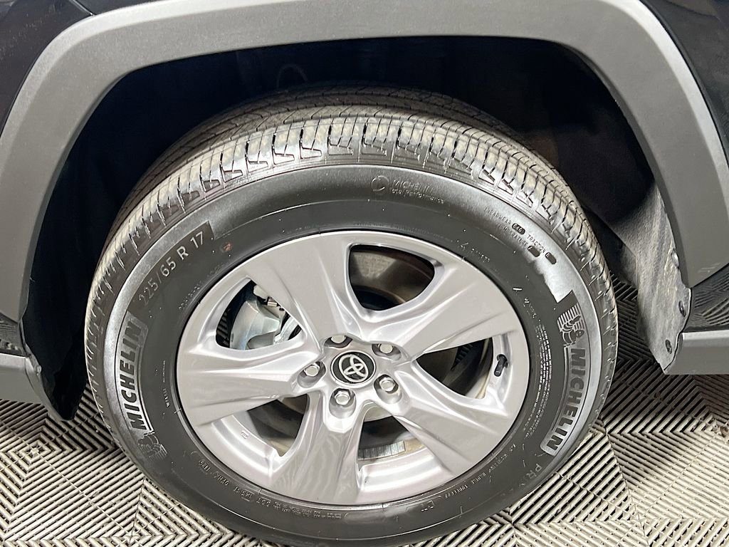 Certified 2025 Toyota RAV4 XLE image 25