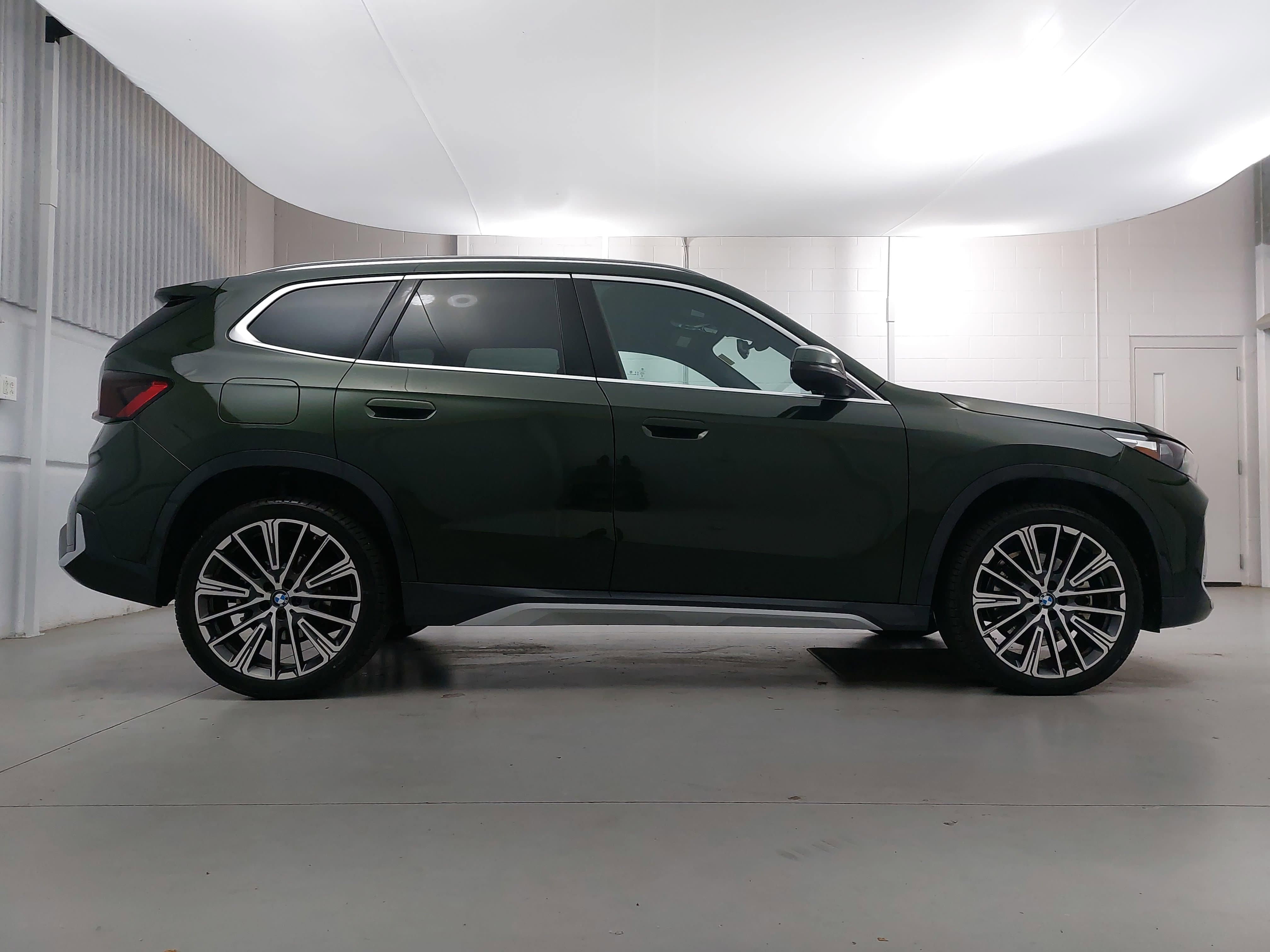 Used 2025 BMW X1 xDrive28i w/ Convenience Package AWD/4WD image 8