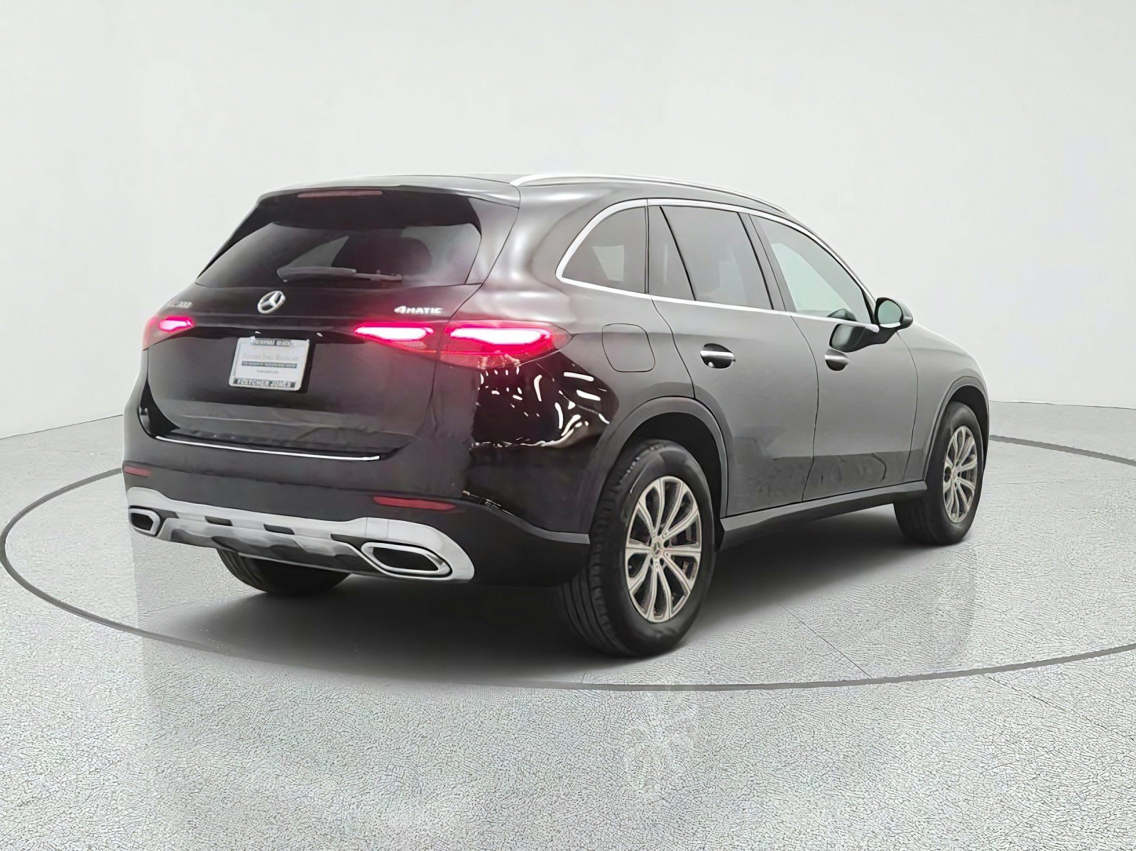 Used 2024 Mercedes-Benz GLC 300 4MATIC image 5