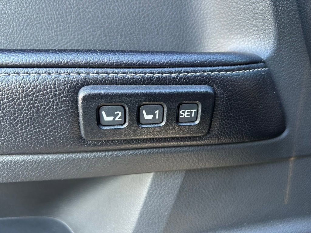 Used 2017 Toyota 4Runner Limited RWD image 18