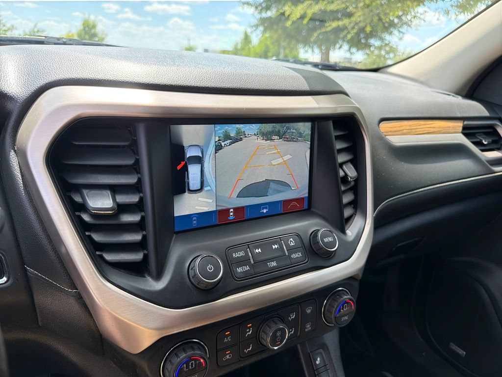 Used 2019 GMC Acadia Denali w/ Technology Package FWD image 26