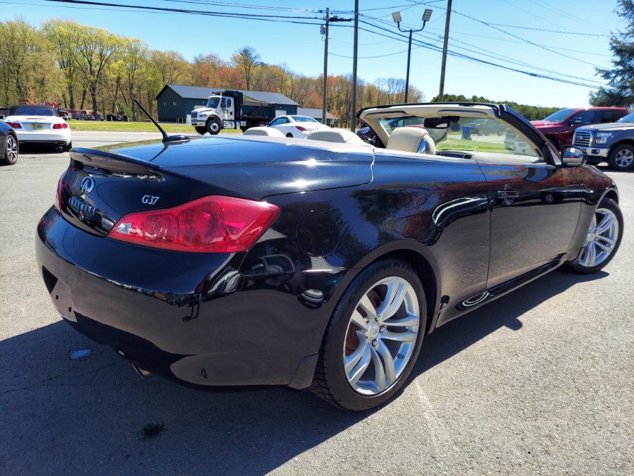 Used 2009 INFINITI G37 Convertible w/ Premium Pkg RWD image 4