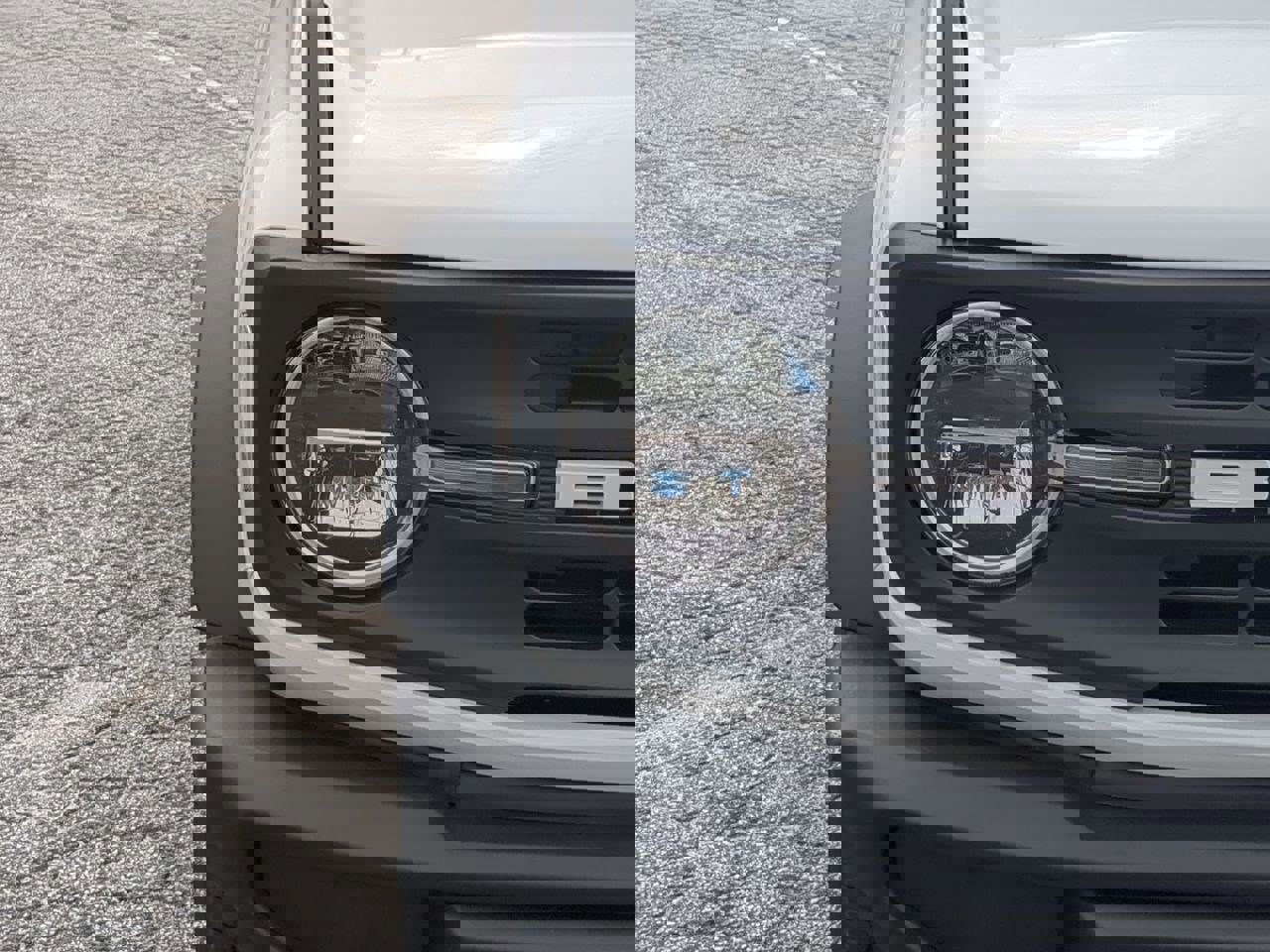 New 2025 Ford Bronco 4-Door image 8