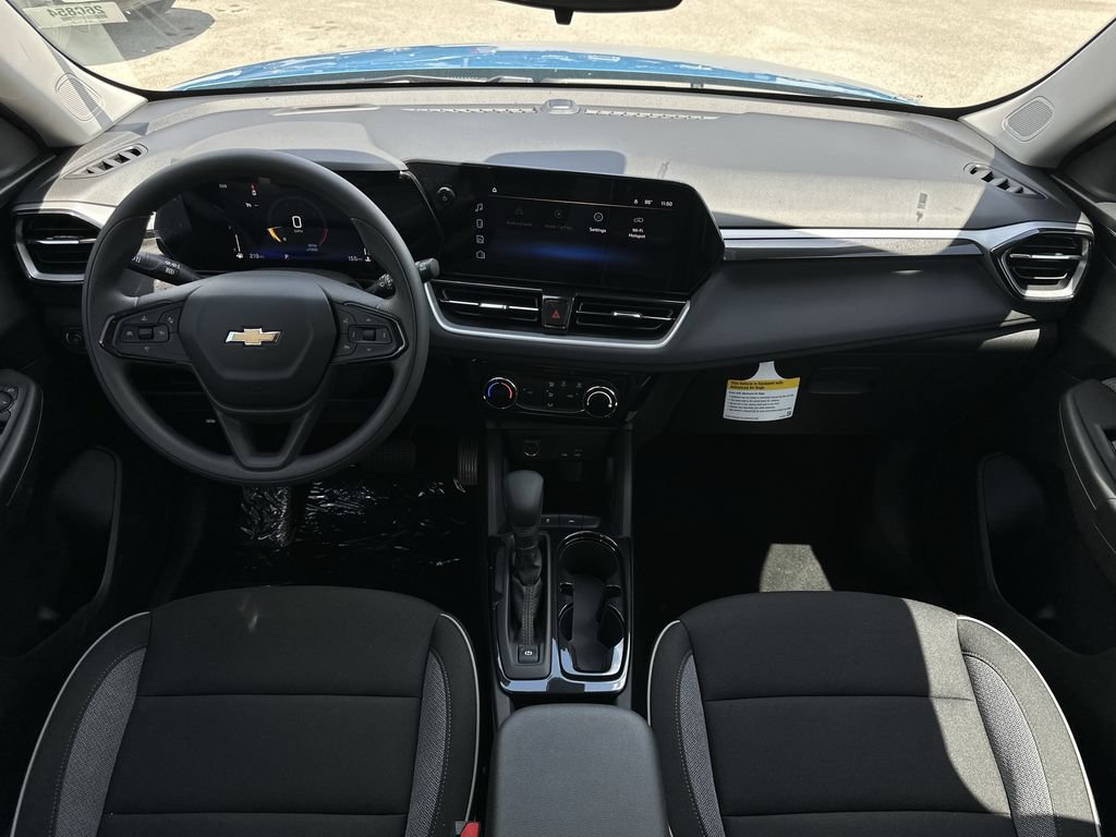 New 2026 Chevrolet TrailBlazer LT w/ Driver Confidence Package FWD image 8