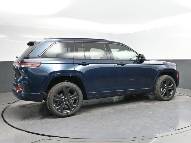 New 2027 Jeep Grand Cherokee Limited AWD/4WD image 9