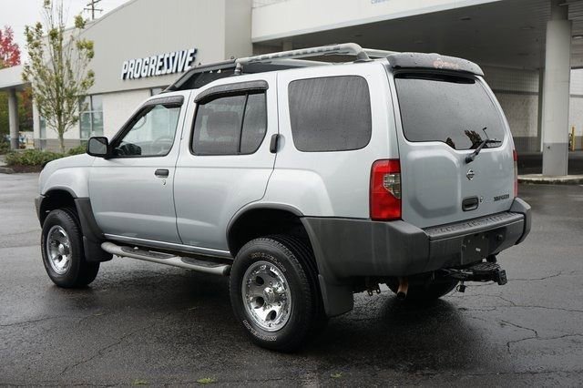 Used 2000 Nissan Xterra SE image 5