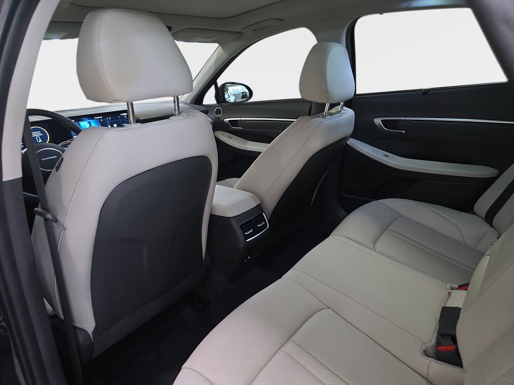 Used 2024 Hyundai Sonata Limited FWD image 16