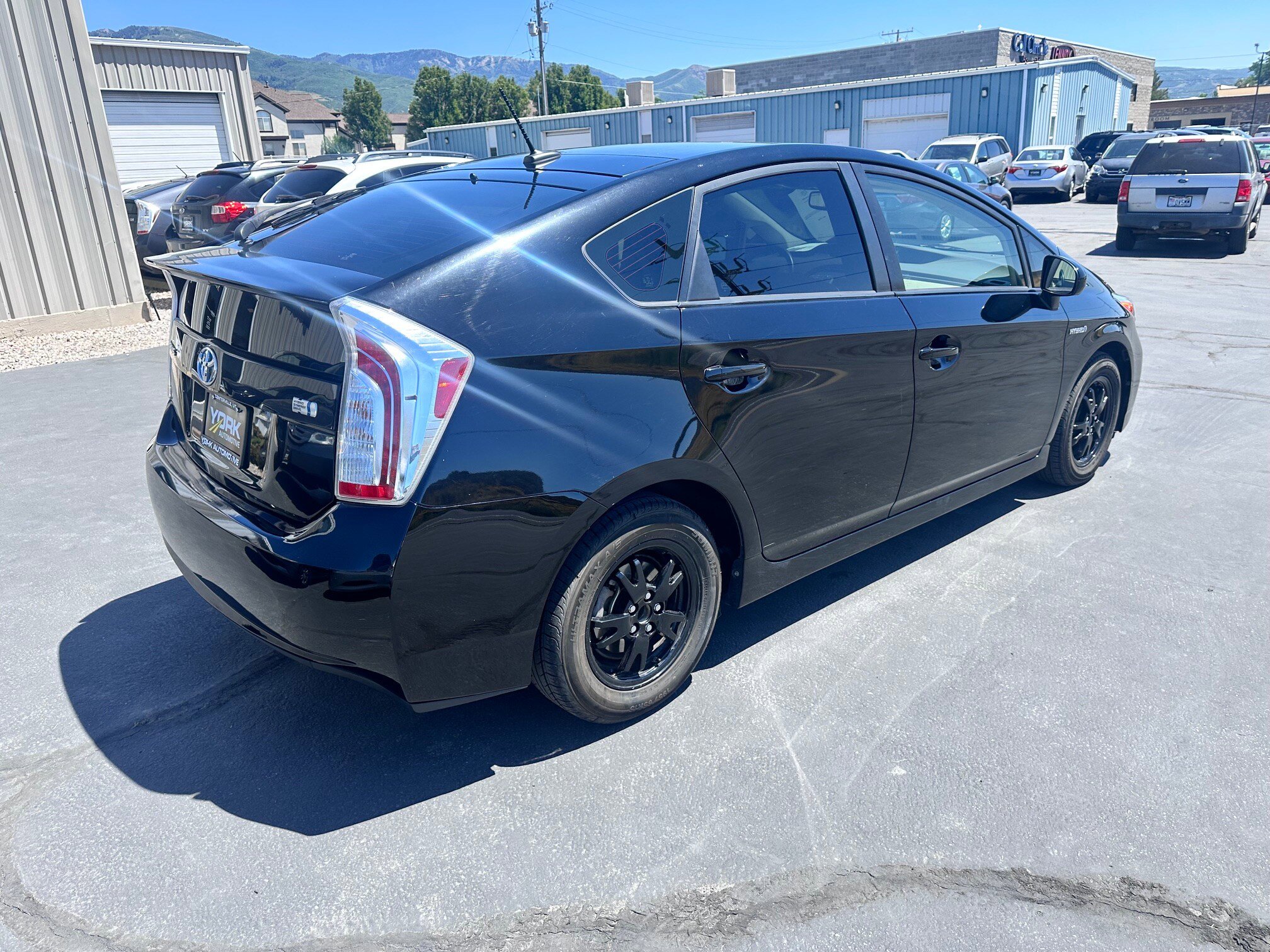 Used 2015 Toyota Prius Four w/ Deluxe Solar Roof Package FWD image 3