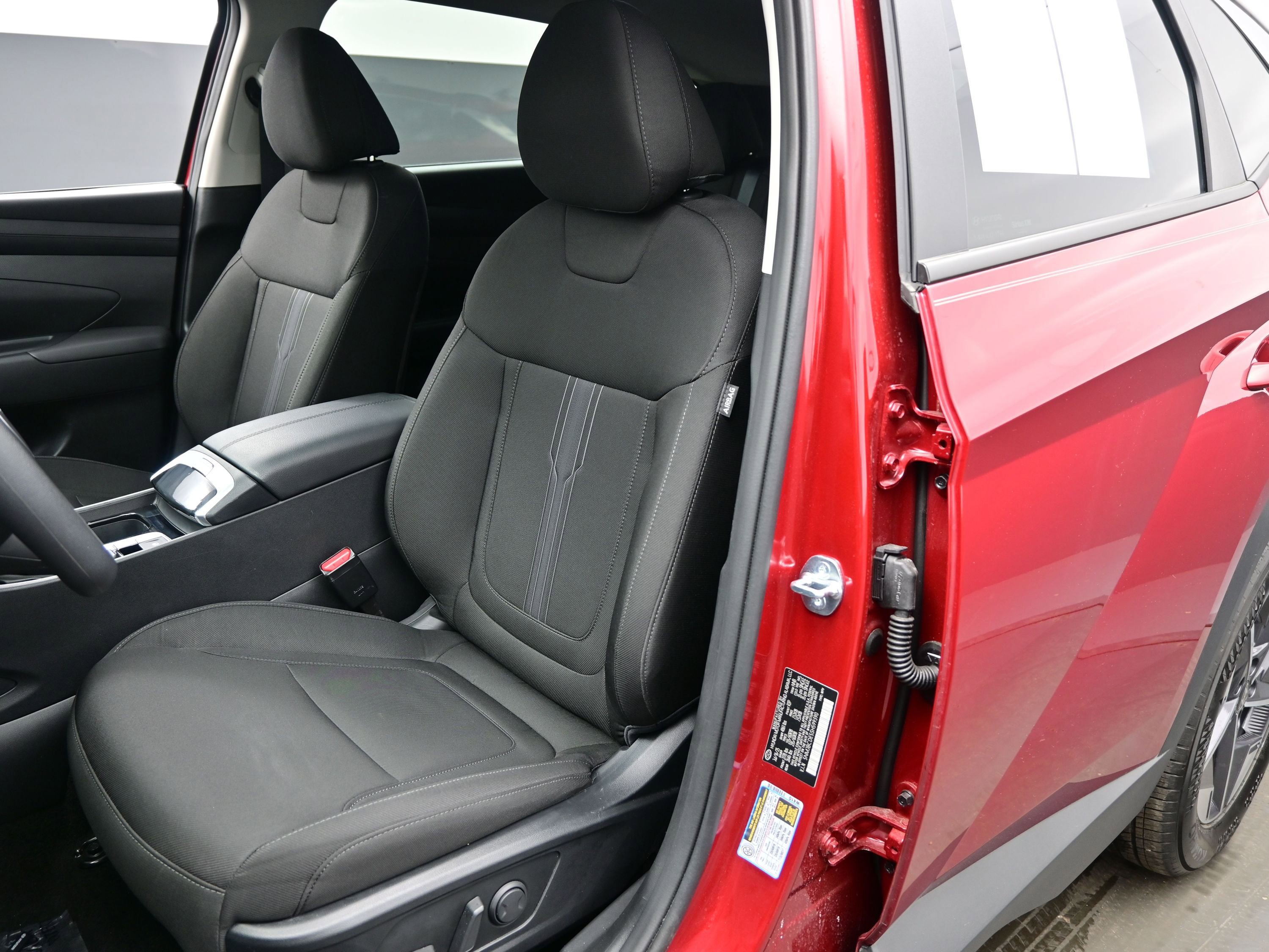 Certified 2025 Hyundai Tucson SEL image 12