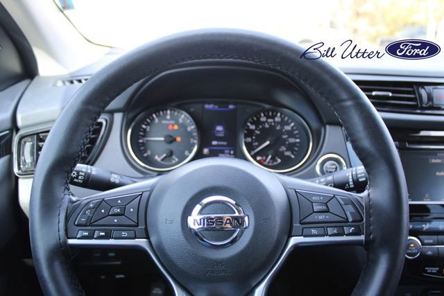 Used 2021 Nissan Rogue Sport SV image 22