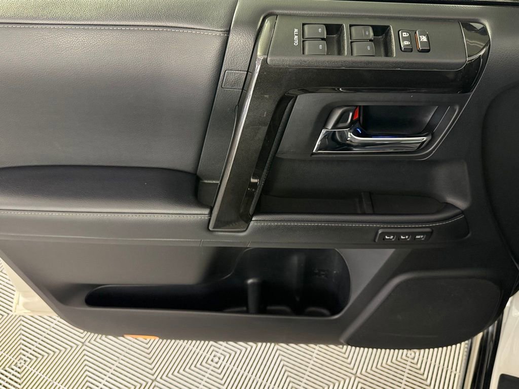 Used 2020 Toyota 4Runner Nightshade AWD/4WD image 23