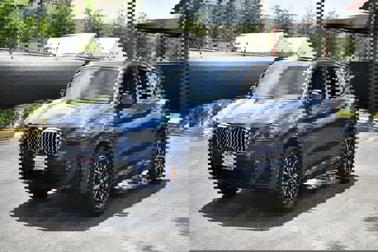 Used 2022 BMW X3 xDrive30i w/ M Sport Package 2 image 3