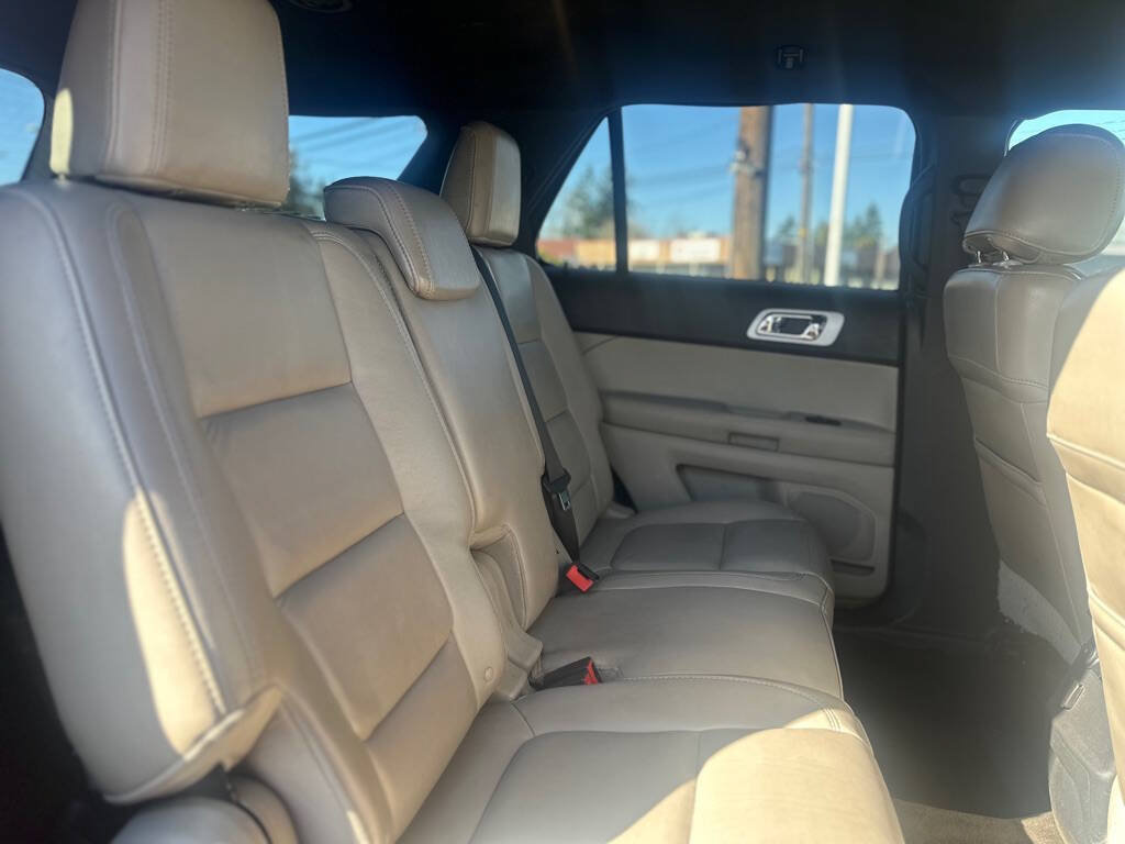 Used 2012 Ford Explorer XLT AWD/4WD image 22