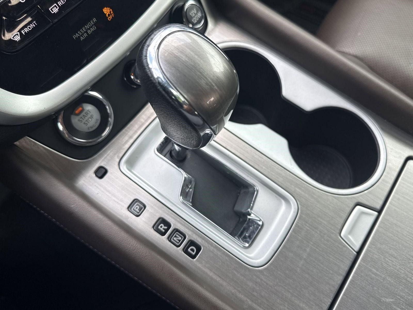 Used 2017 Nissan Murano Platinum w/ Platinum Technology Package image 2