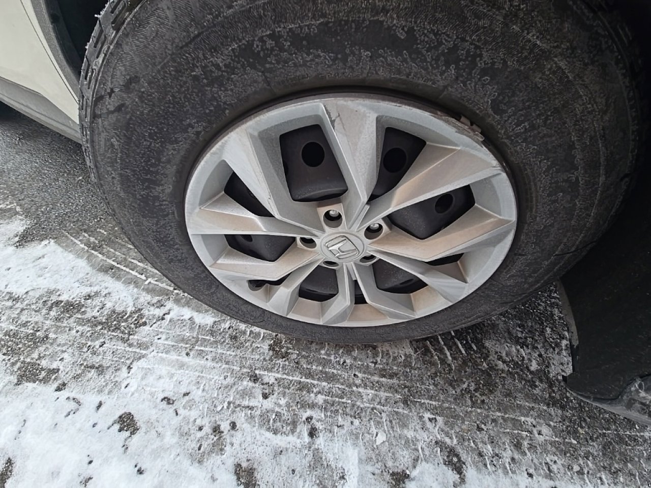 Certified 2023 Honda CR-V LX image 9