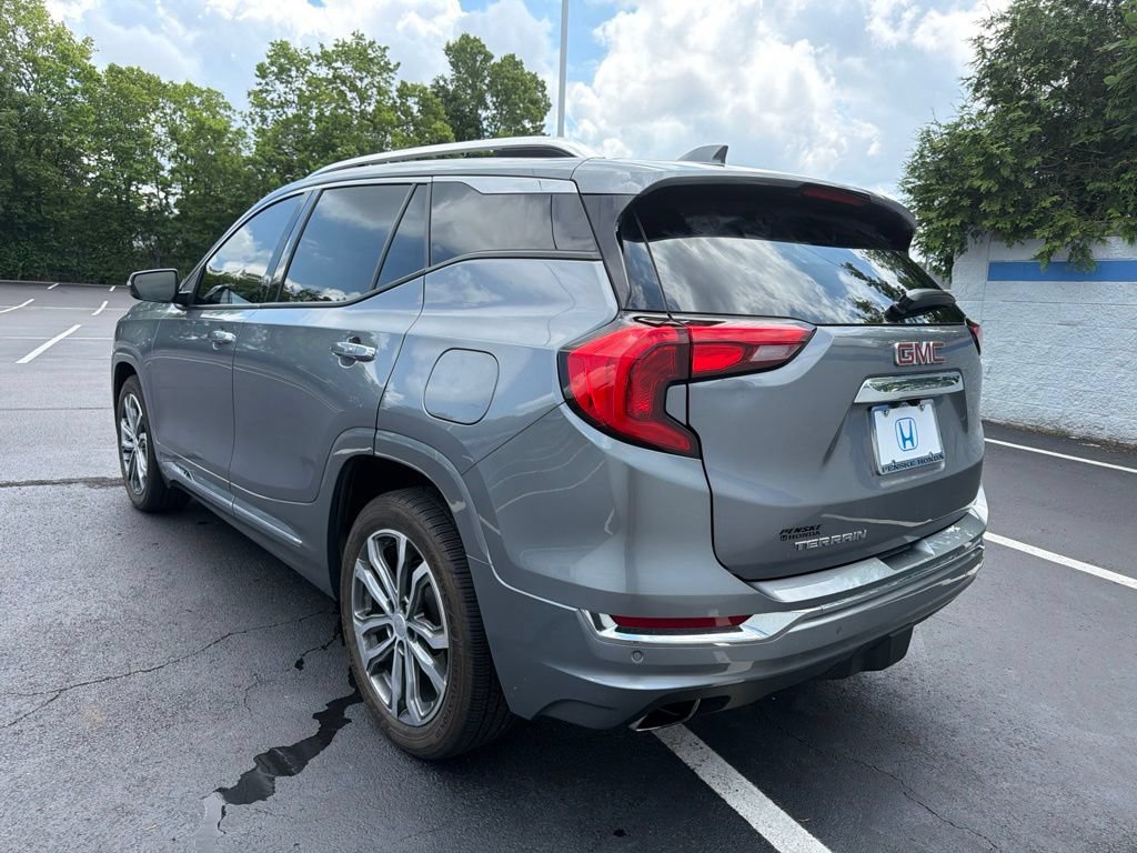 Used 2018 GMC Terrain Denali w/ Advanced Safety Package FWD image 3