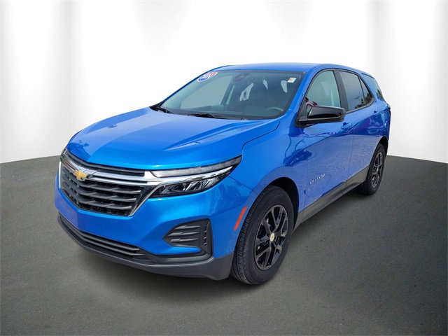Used 2024 Chevrolet Equinox LS w/ LS Convenience Package image 2