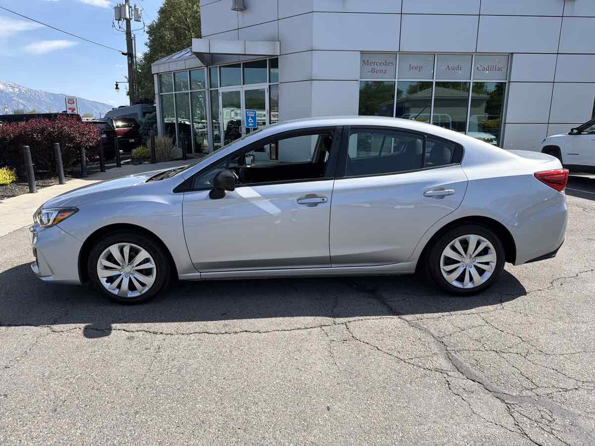 Used 2017 Subaru Impreza 2.0i AWD/4WD image 2