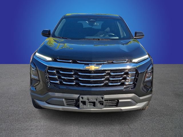 Used 2025 Chevrolet Equinox LT FWD image 2