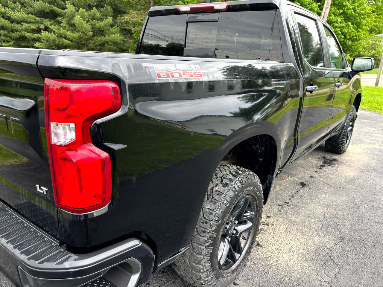 Used 2019 Chevrolet Silverado 1500 LT Trail Boss image 17
