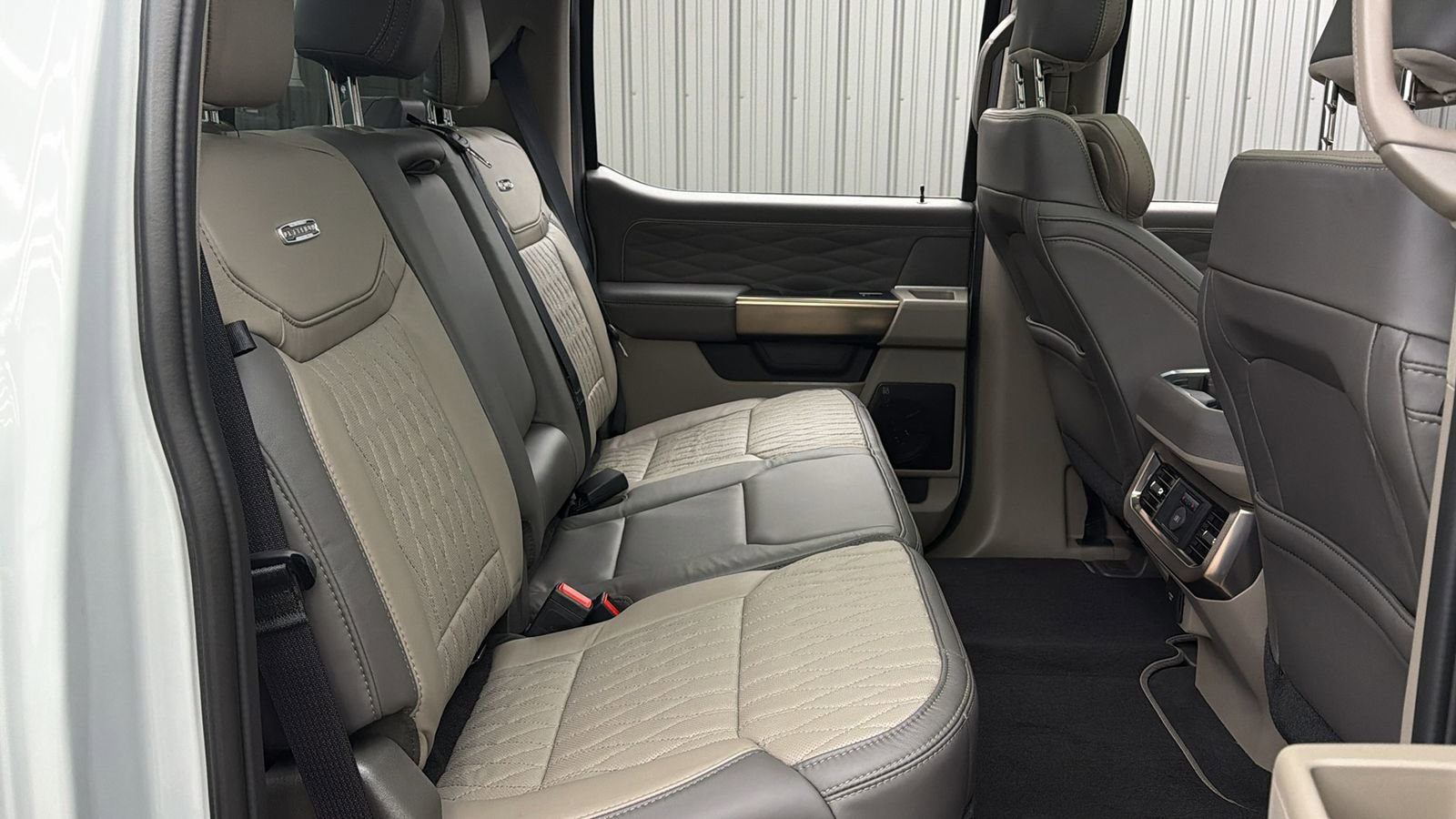 Used 2026 Ford F450 Platinum w/ Platinum Plus Package AWD/4WD image 43
