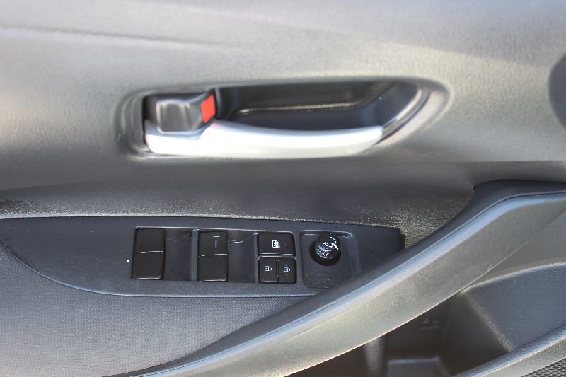 Used 2020 Toyota Corolla LE image 9