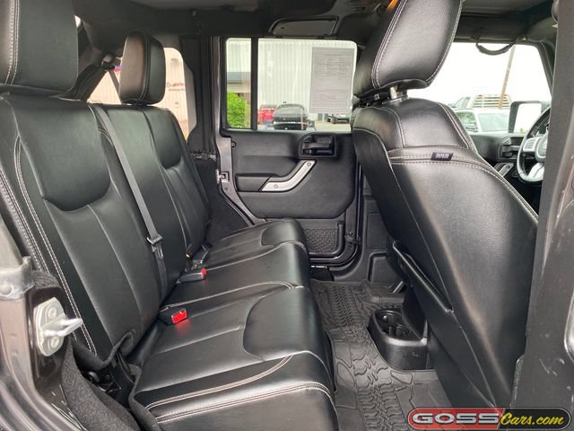 Used 2016 Jeep Wrangler Unlimited Rubicon AWD/4WD image 6