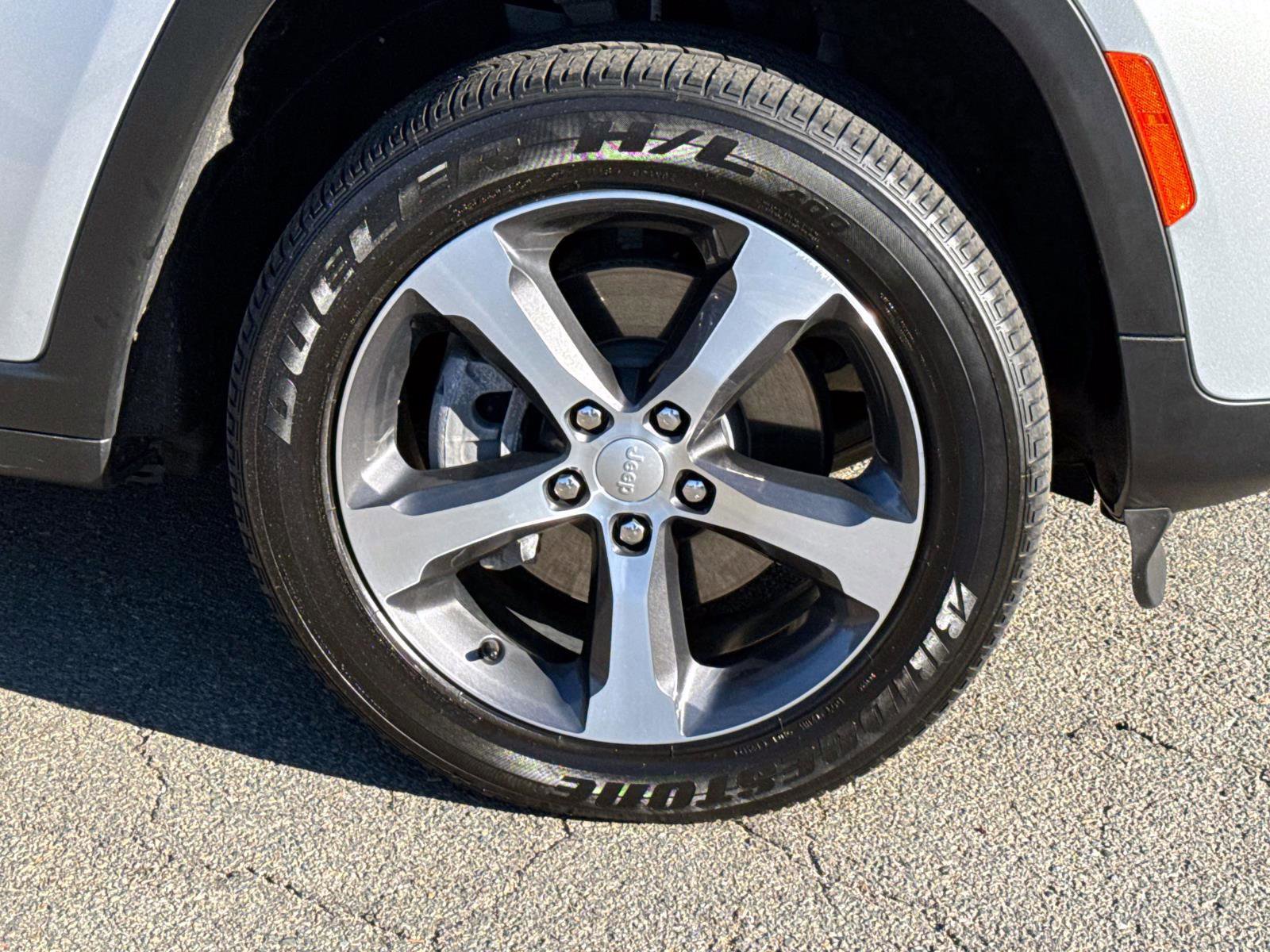 Used 2023 Jeep Grand Cherokee 4WD 4xe image 5