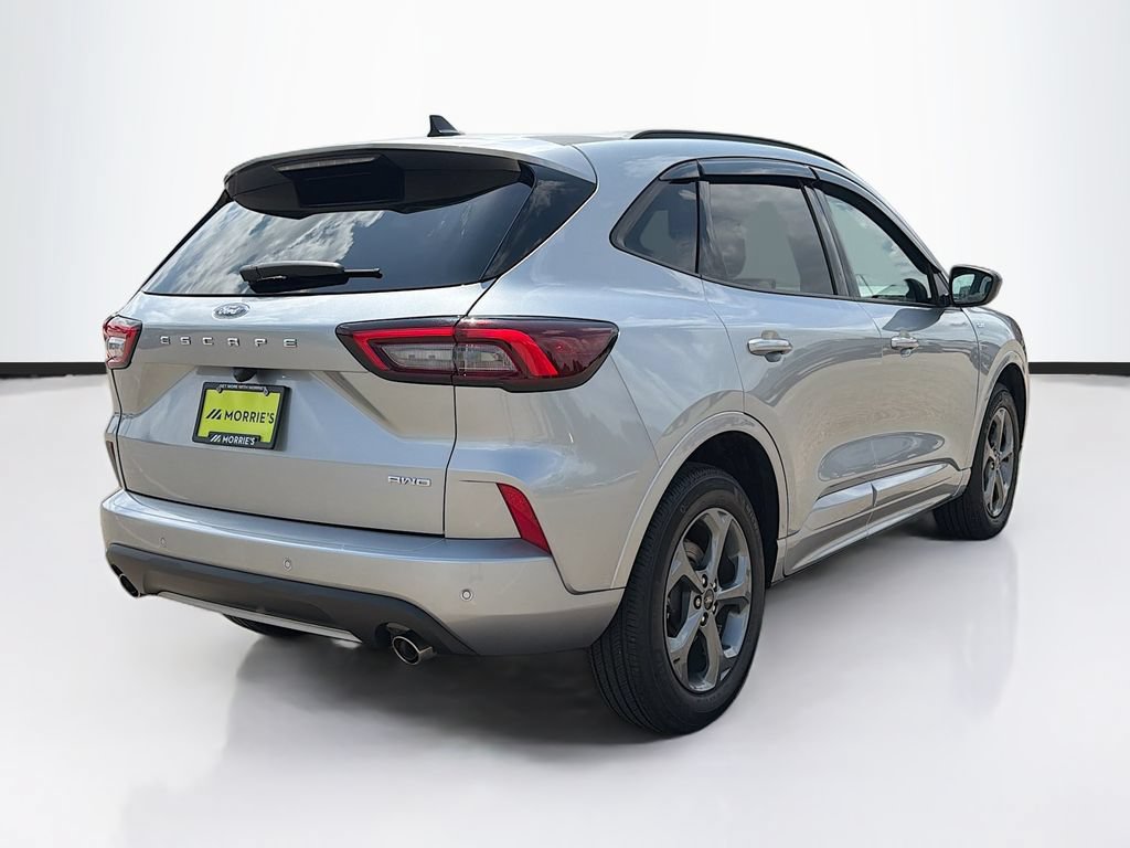 Used 2024 Ford Escape ST-Line w/ Tech Pack #1 AWD/4WD image 5