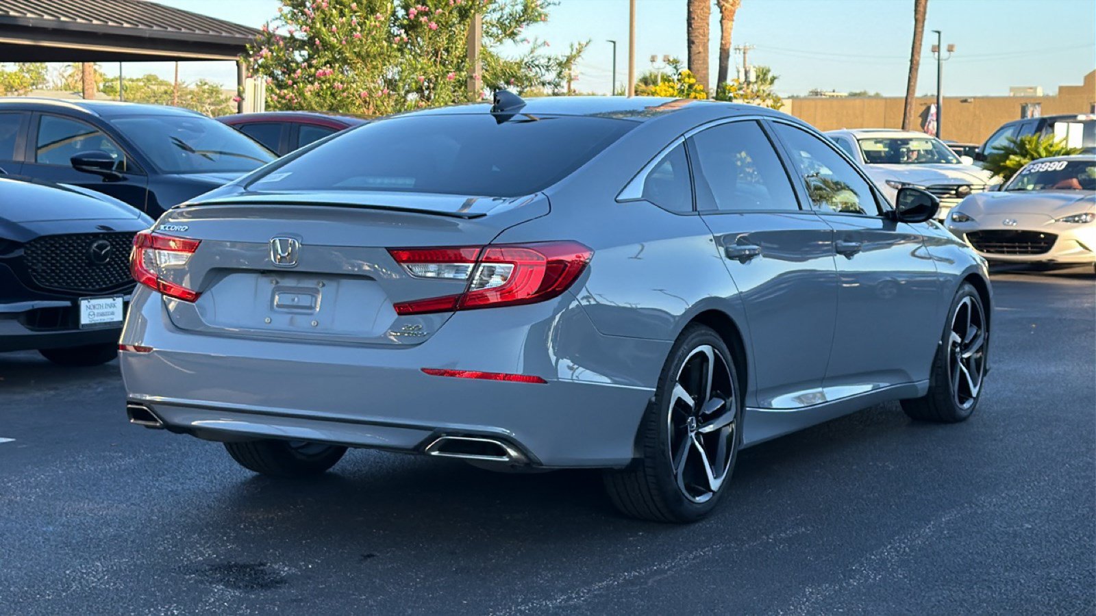 Used 2022 Honda Accord Sport image 4