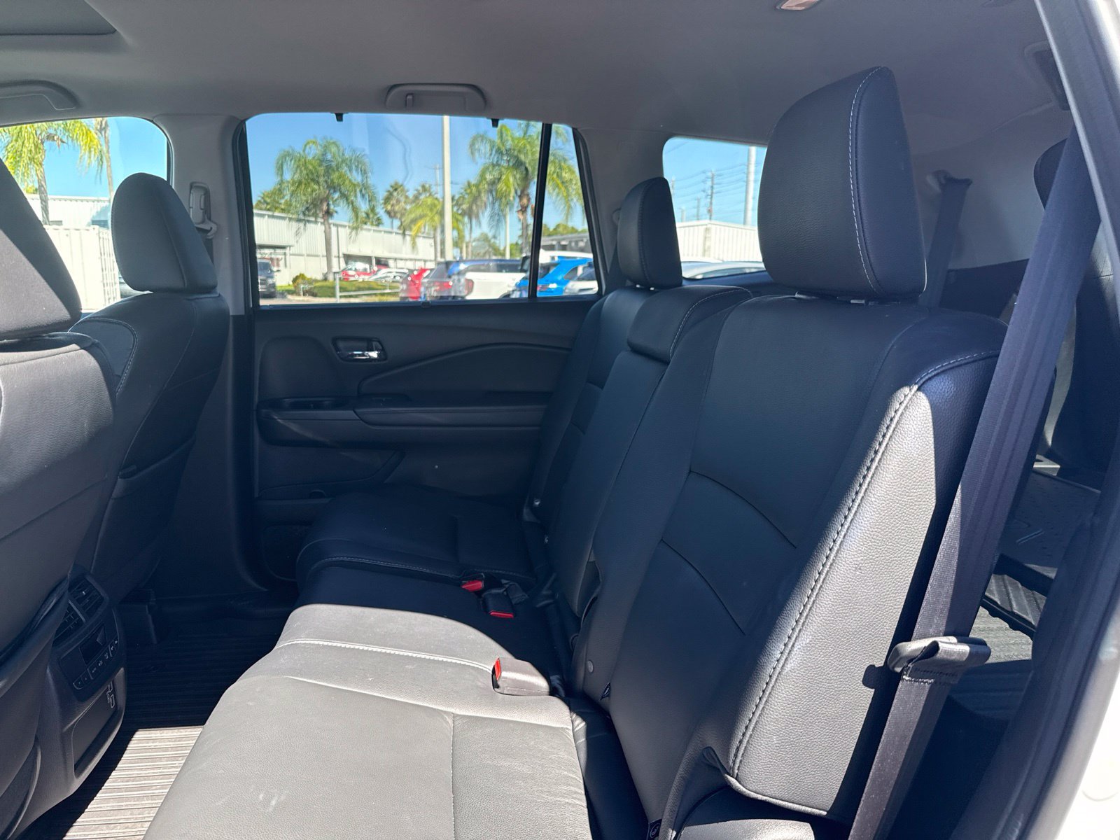 Used 2021 Honda Pilot Special Edition image 9