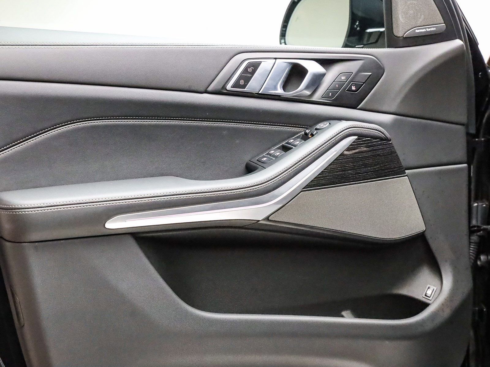 Certified 2025 BMW X5 xDrive50e w/ Executive Package image 21