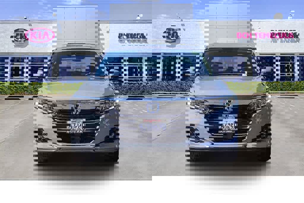 Used 2022 Honda Accord Touring image 2