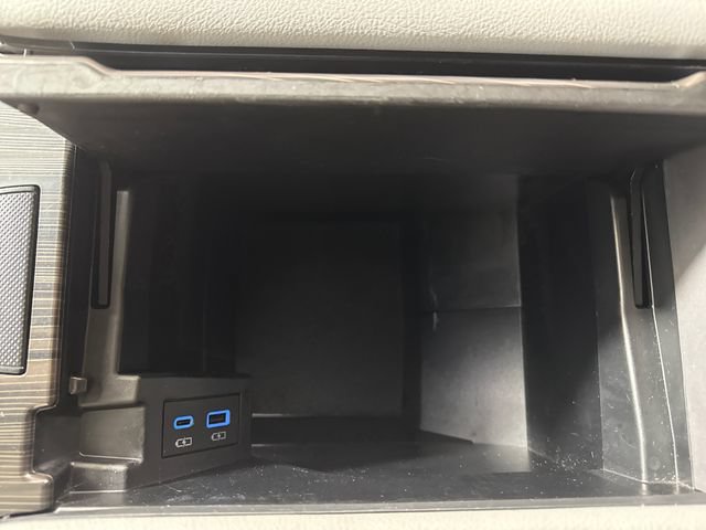 Used 2022 Toyota Sienna Limited AWD/4WD image 72