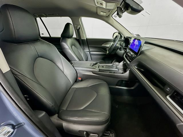 Certified 2025 Toyota Grand Highlander XLE image 29