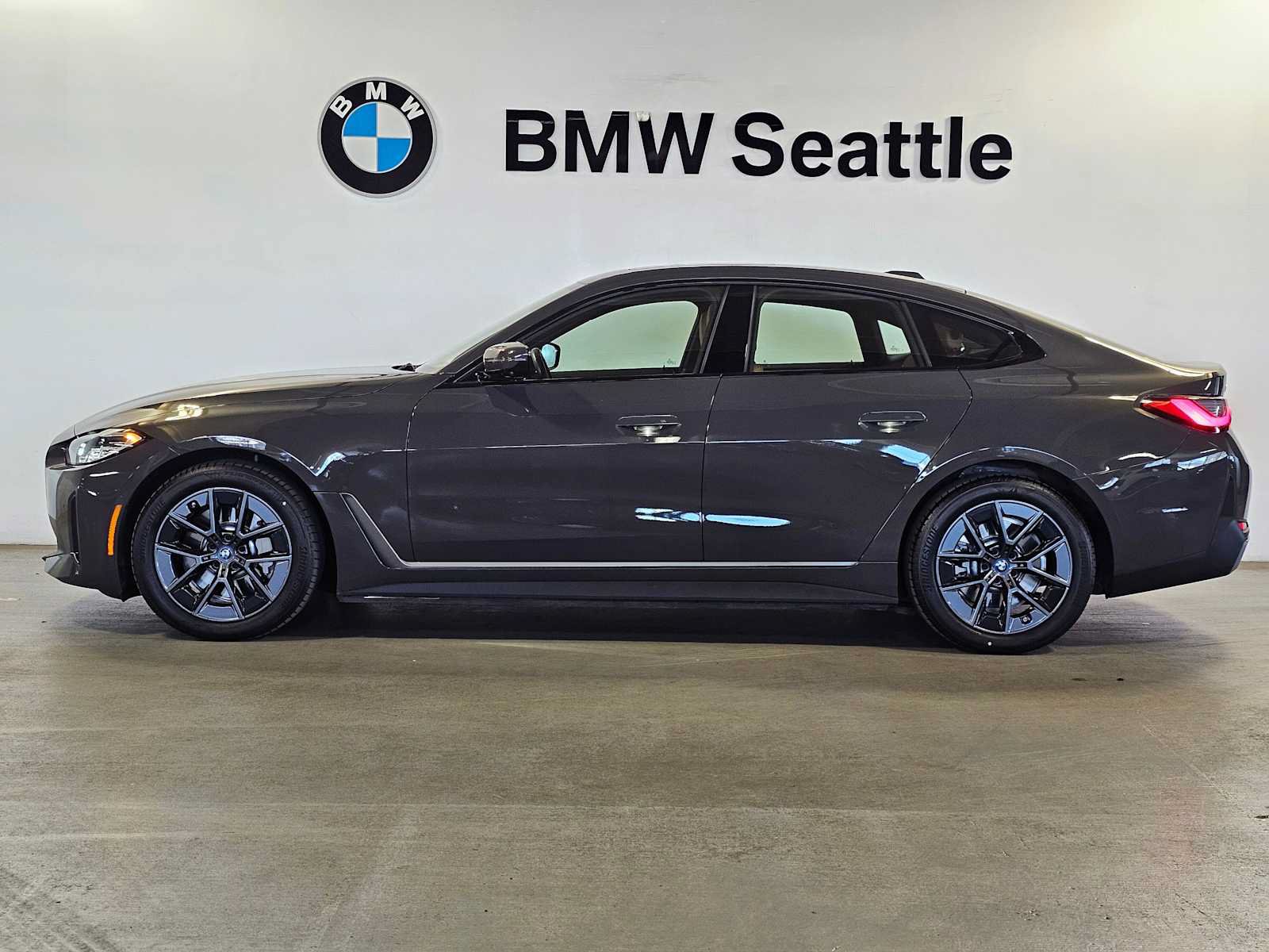 Certified 2023 BMW i4 eDrive35 w/ Premium Package RWD image 3