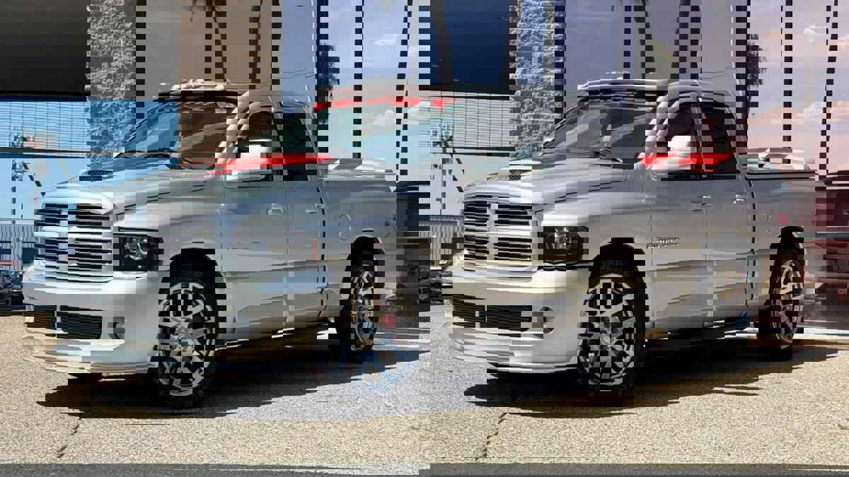 Used 2005 Dodge Ram 1500 Truck 2WD Quad Cab image 4