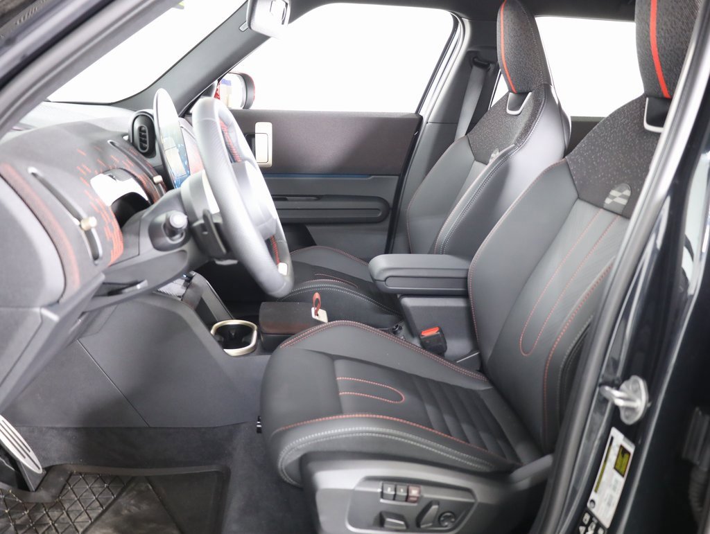 Used 2026 MINI Cooper Countryman John Cooper Works w/ Comfort Package Max image 35