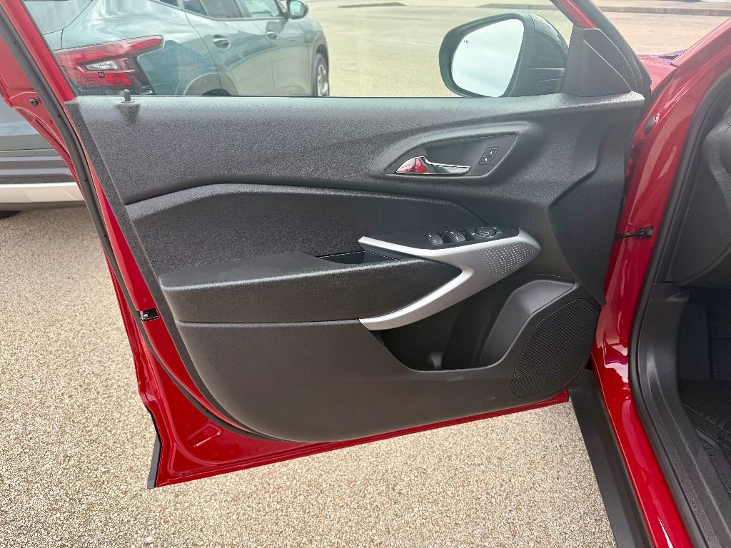 New 2026 Chevrolet Trax RS image 10