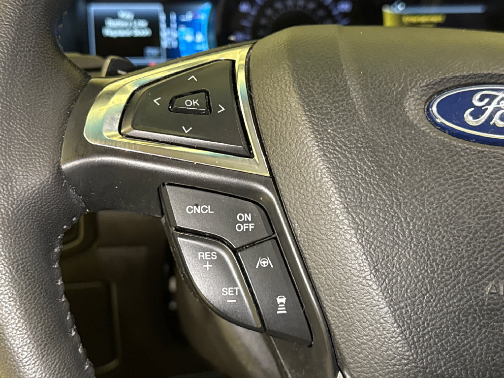 Used 2019 Ford Edge Titanium w/ Equipment Group 301A AWD/4WD image 34
