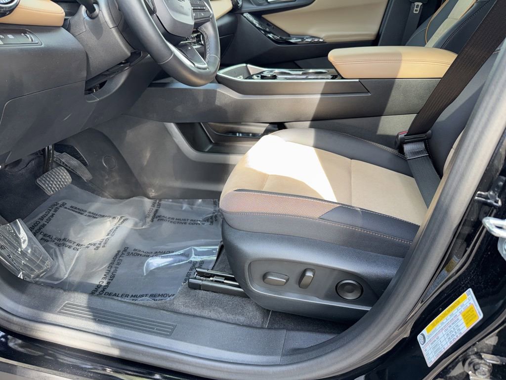 Used 2026 Chevrolet Equinox ACTIV w/ Convenience Package III FWD image 18