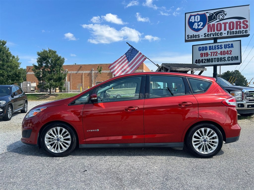 Used 2018 Ford C-MAX SE w/ Equipment Group 202A FWD image 2