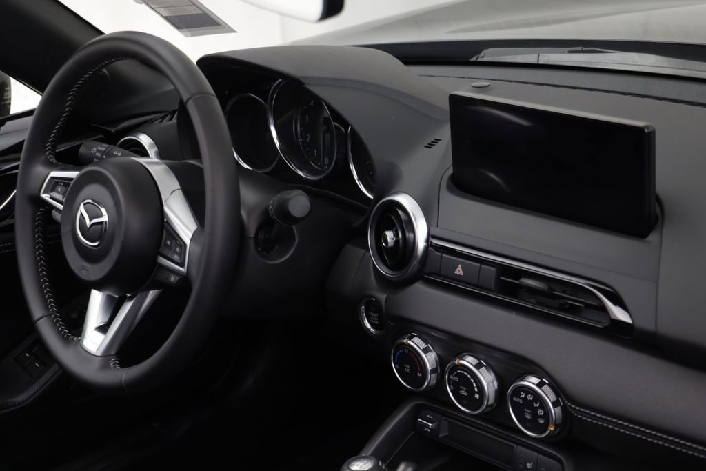 Used 2025 MAZDA MX-5 Miata RF Grand Touring RWD image 20