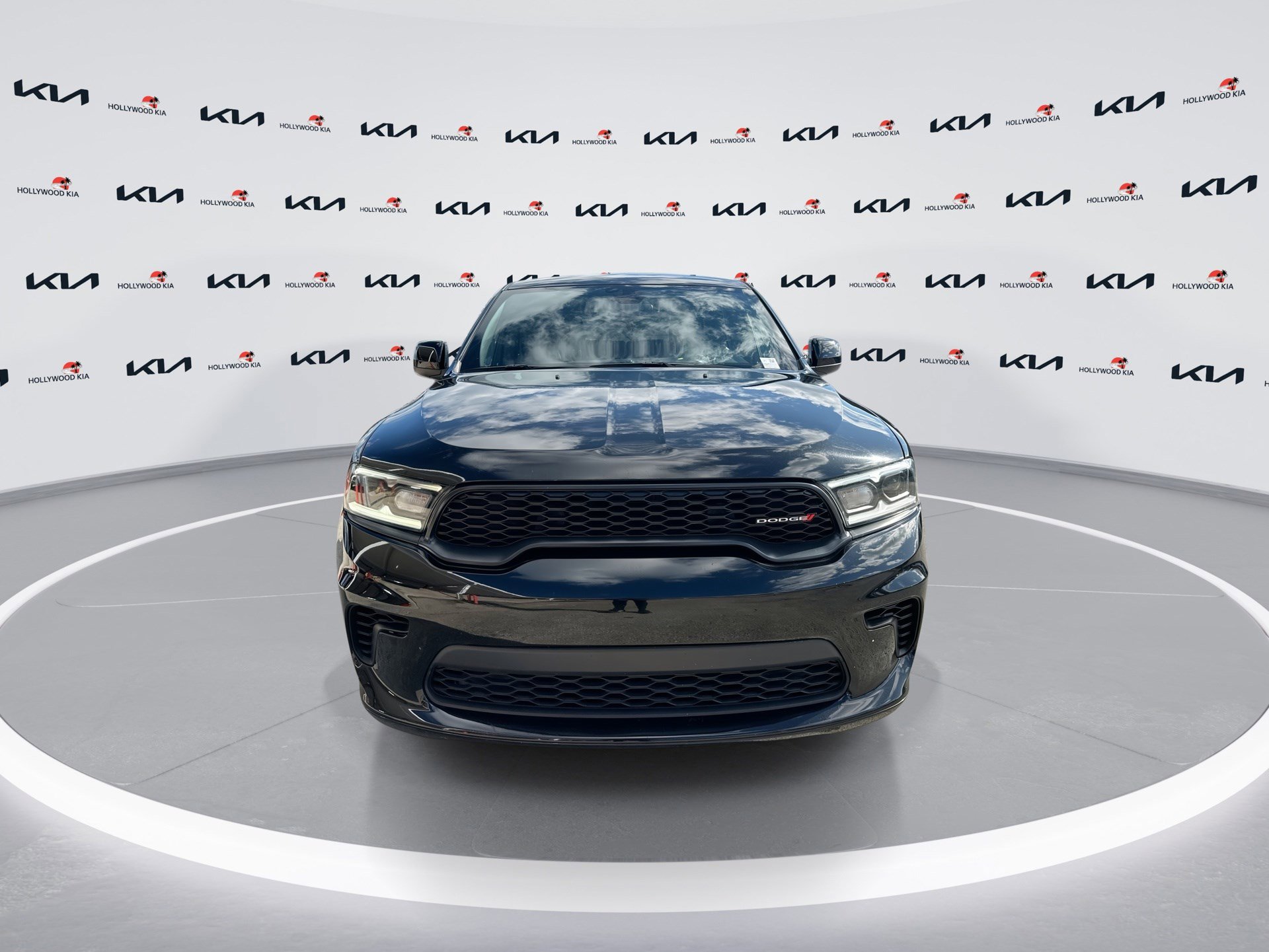 Used 2023 Dodge Durango GT RWD image 3