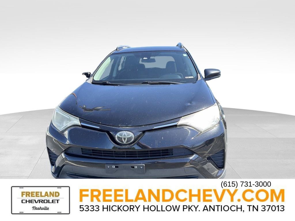 Used 2018 Toyota RAV4 LE FWD image 6